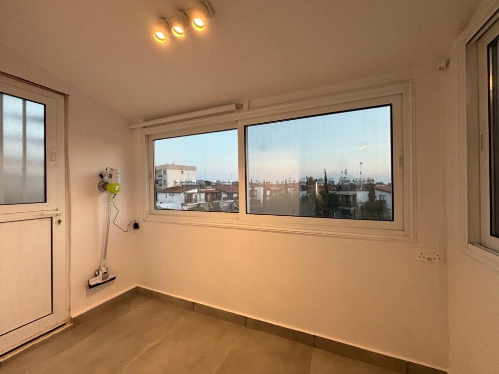 Apartamento Venus Lighthouse 2B, Sea-View, Paphos Center Exterior foto